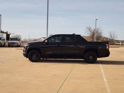 New 2026 Chevrolet Silverado EV LT AWD/4WD image 5