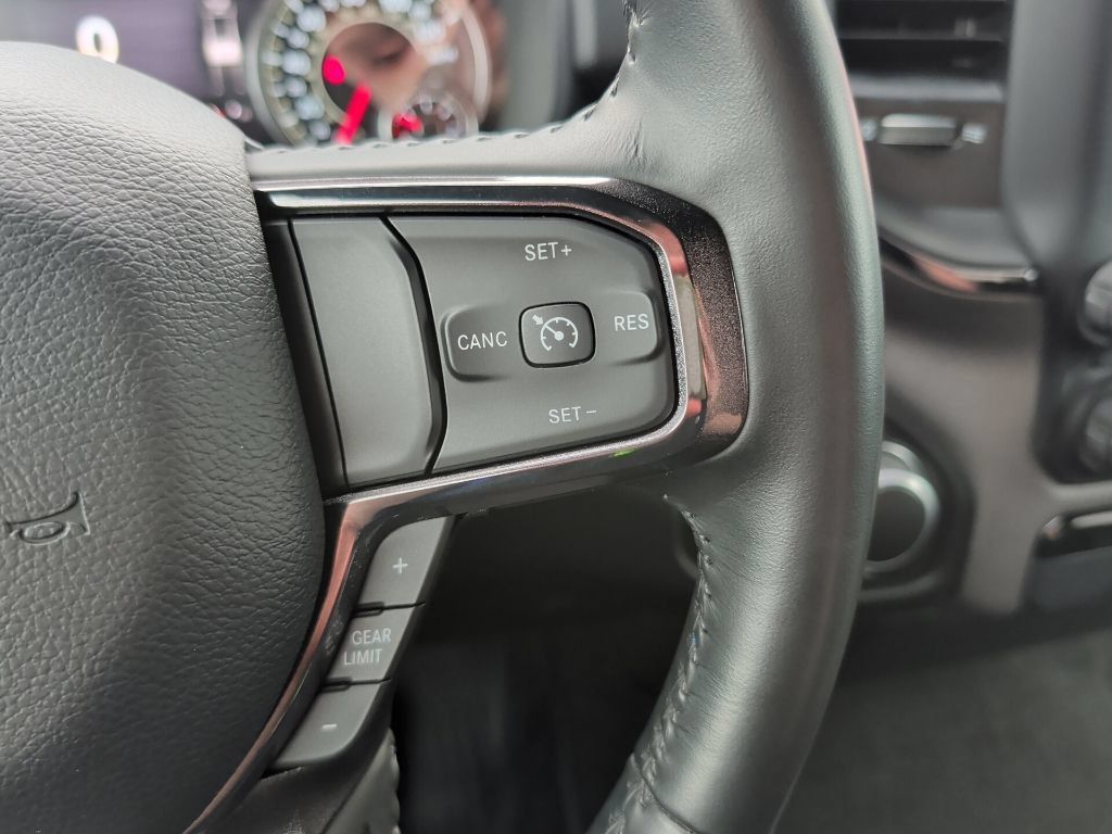 Used 2023 RAM 1500 Big Horn AWD/4WD image 27