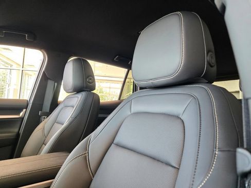 New 2027 GMC Terrain Elevation w/ Elevation Premium Package AWD/4WD image 5