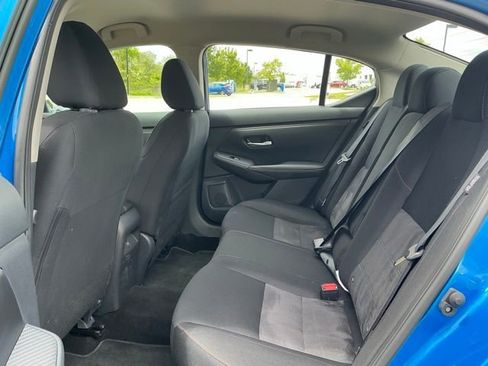 Used 2025 Nissan Sentra SR FWD image 31