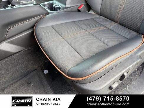 Used 2024 GMC Canyon AT4 AWD/4WD image 22