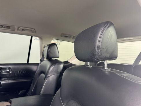 Used 2024 Nissan Armada SL w/ Captain's Chairs Package image 30