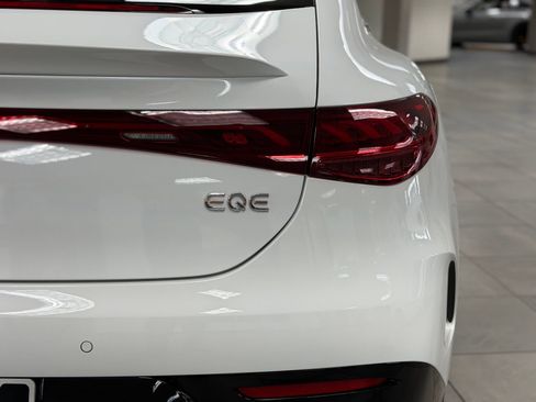 Used 2023 Mercedes-Benz EQE AMG 4MATIC Sedan image 11