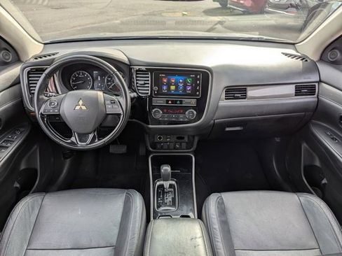 Used 2019 Mitsubishi Outlander SEL image 23