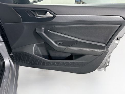 Used 2024 Volkswagen Jetta SE image 30