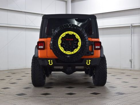 Used 2025 Jeep Wrangler Sport image 6