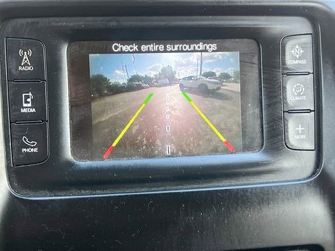Used 2015 Jeep Cherokee Latitude AWD/4WD image 13