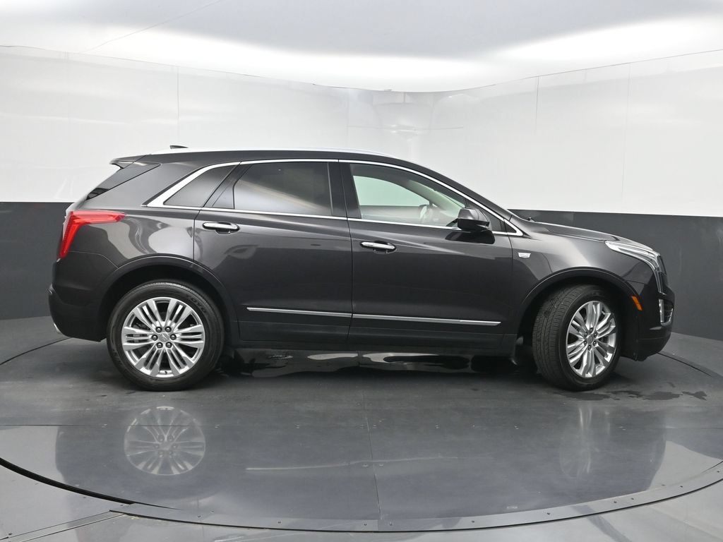 Used 2017 Cadillac XT5 Premium Luxury FWD image 44