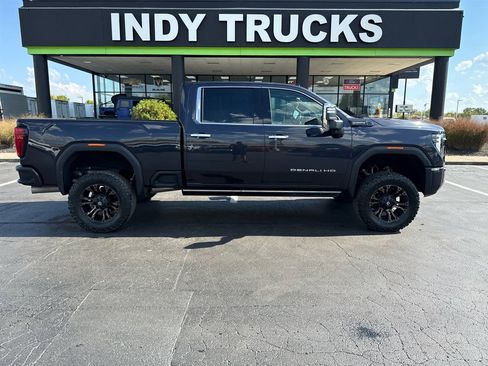 Used 2024 GMC Sierra 3500 Denali Ultimate image 4