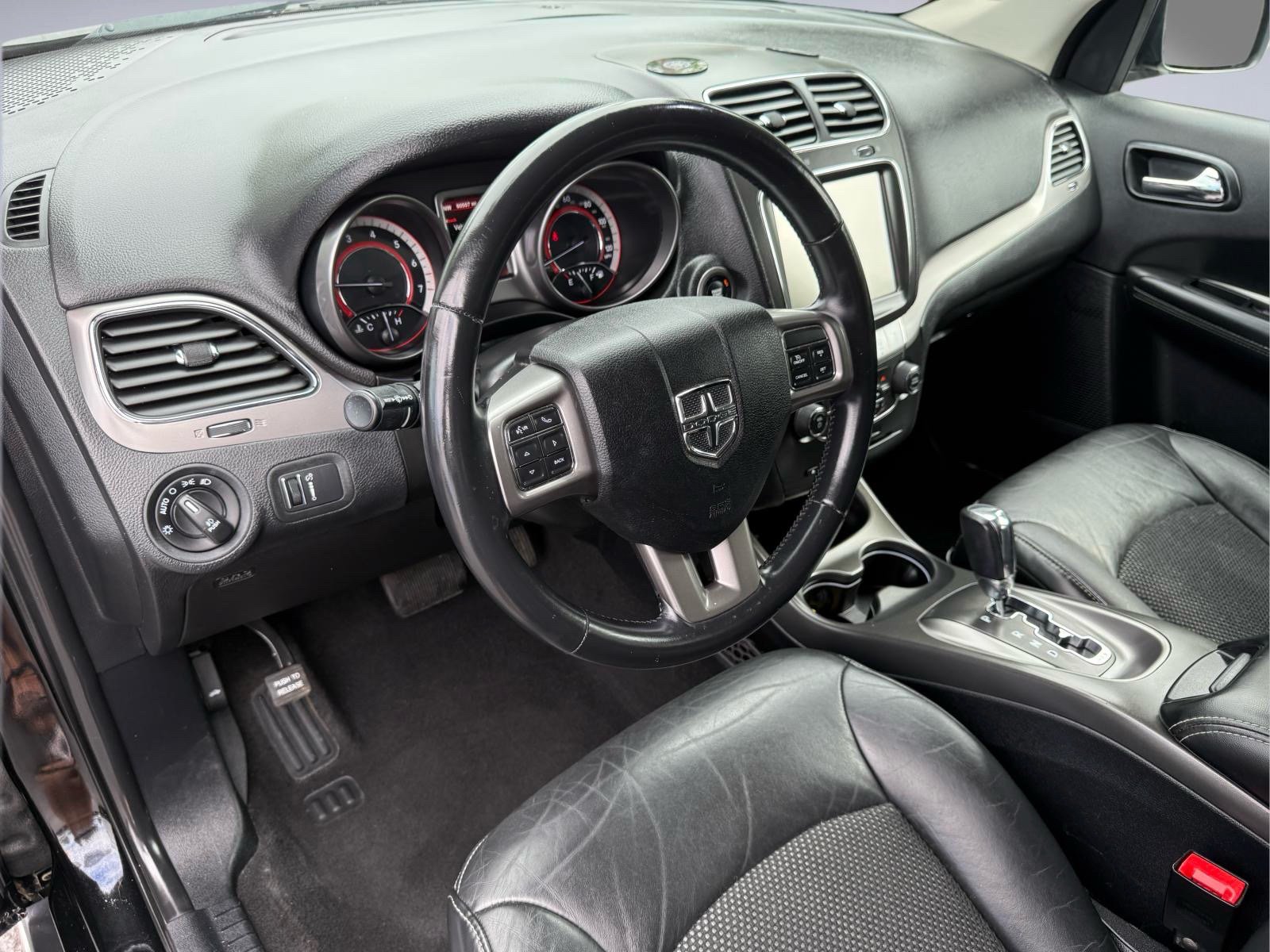 Used 2020 Dodge Journey Crossroad FWD image 15