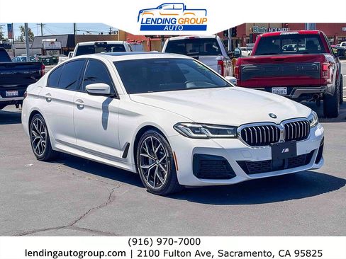 Used 2021 BMW 530i w/ M Sport Package RWD image 5