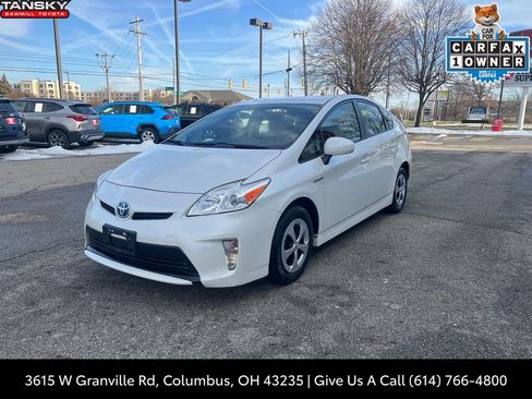 Used 2015 Toyota Prius Three image 1