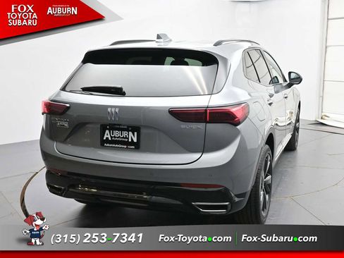 Used 2025 Buick Envision Sport Touring AWD/4WD image 4
