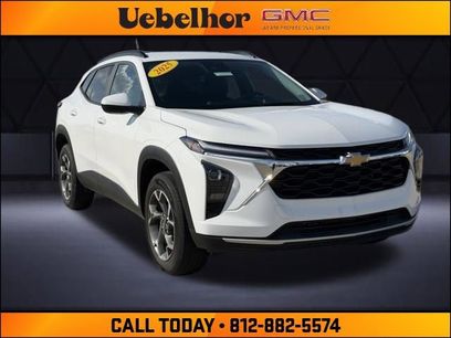 Used 2025 Chevrolet Trax LT w/ Driver Confidence Package