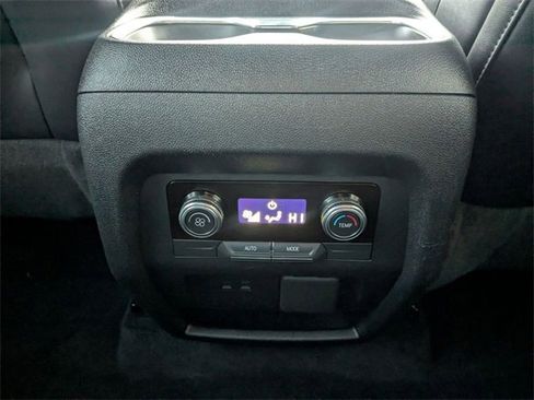 Used 2024 GMC Acadia Elevation image 33