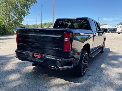 Used 2021 Chevrolet Silverado 1500 Custom Trail Boss AWD/4WD image 5