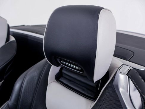 Used 2015 Mercedes-Benz SL 550 image 18