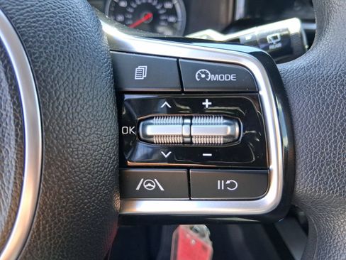 Used 2023 Kia Sorento LX AWD/4WD image 21