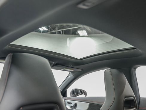 Used 2025 Mercedes-Benz CLA 250 4MATIC image 25