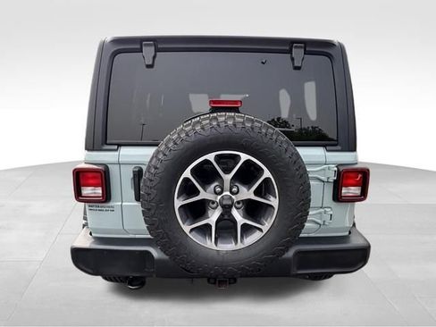 Used 2024 Jeep Wrangler Unlimited Sport AWD/4WD image 6