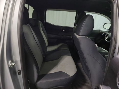 Used 2021 Toyota Tacoma TRD Off-Road AWD/4WD image 23