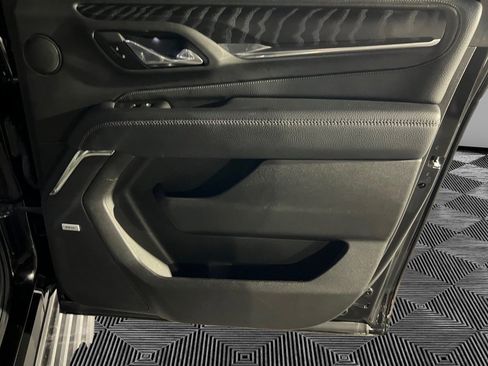 Used 2023 GMC Yukon XL Denali image 17