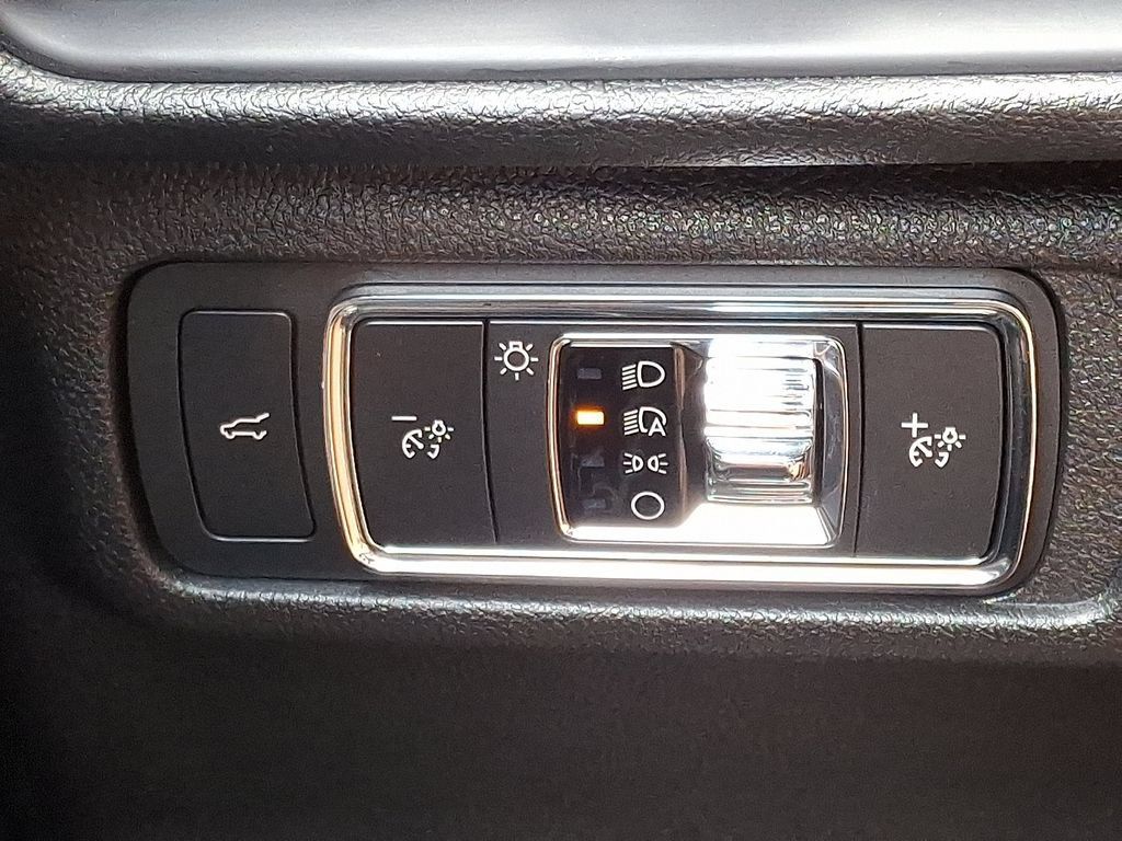 Used 2022 Lincoln Corsair AWD w/ Equipment Group 101A image 26