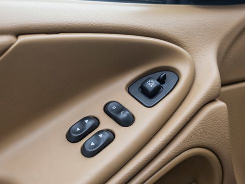 Used 1997 Ford Mustang Cobra image 36