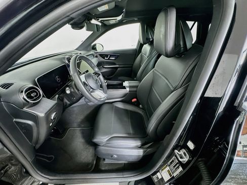 Used 2026 Mercedes-Benz GLC 300 4MATIC image 13