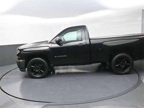 Used 2018 Chevrolet Silverado 1500 W/T w/ Black Out Edition image 4
