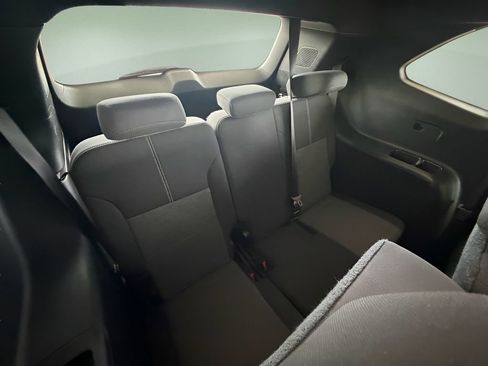 Used 2025 GMC Acadia Elevation image 24