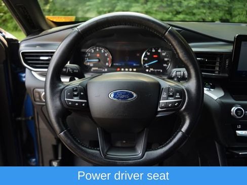 Used 2020 Ford Explorer XLT w/ Equipment Group 202A AWD/4WD image 4
