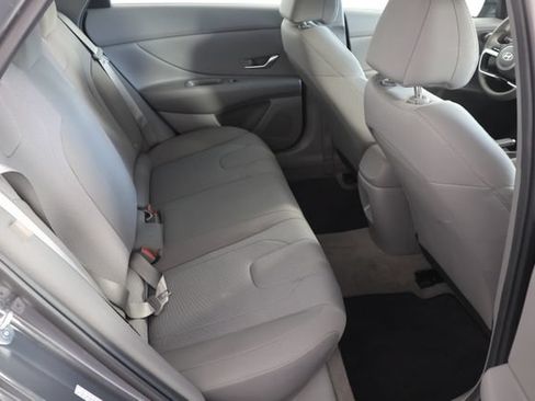 Certified 2024 Hyundai Elantra SE FWD image 20