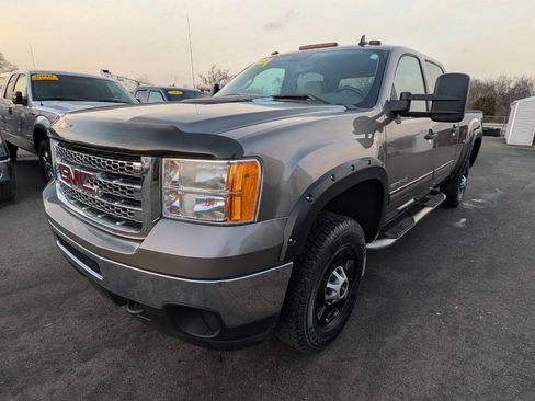 Used 2013 GMC Sierra 2500 SLE w/ Convenience Package image 1
