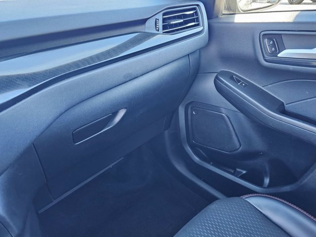 Used 2025 Ford Escape ST-Line Select AWD/4WD image 24