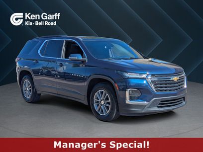 Used 2023 Chevrolet Traverse LT
