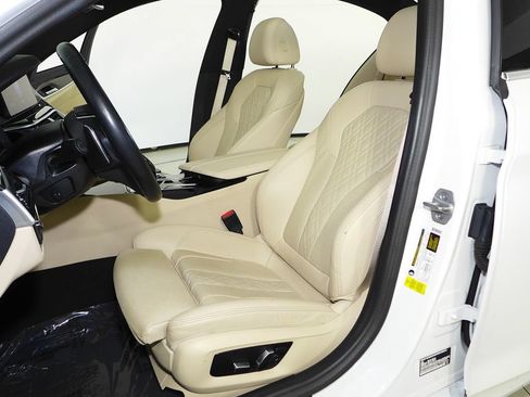 Used 2023 BMW 530i RWD image 22