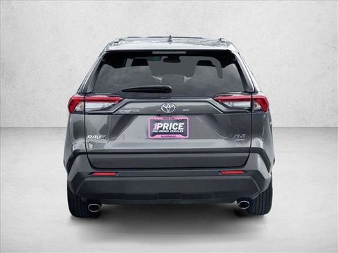 Used 2025 Toyota RAV4 XLE AWD/4WD image 7