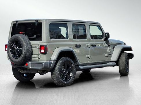 Used 2021 Jeep Wrangler Unlimited Sahara image 4