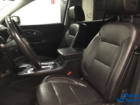 Used 2020 Chevrolet Traverse Premier w/ LPO, 'HIT The Road' Package AWD/4WD image 26