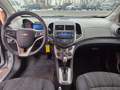 Used 2014 Chevrolet Sonic LT image 16