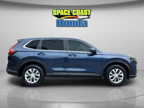 Used 2025 Honda CR-V LX image 2
