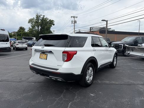 Certified 2023 Ford Explorer XLT w/ Equipment Group 202A AWD/4WD image 7
