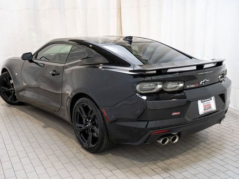 Used 2021 Chevrolet Camaro SS image 5