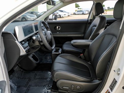 Used 2023 Hyundai Ioniq 5 SEL w/ Cargo Package image 3