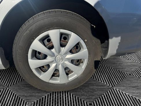 Used 2011 Toyota Corolla LE image 36