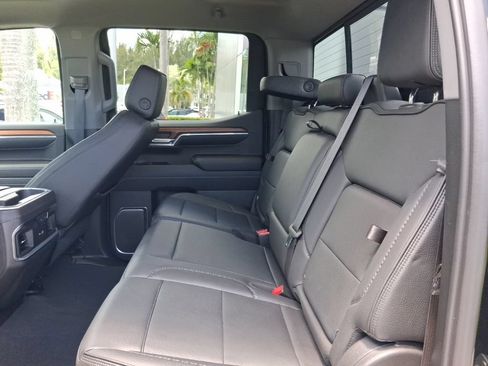 Used 2023 GMC Sierra 1500 Denali w/ Technology Package RWD image 7