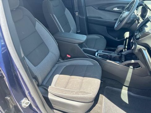 Used 2023 Chevrolet TrailBlazer LT w/ Convenience Package AWD/4WD image 25