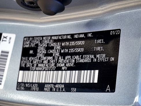 Used 2023 Toyota Highlander Platinum FWD image 36