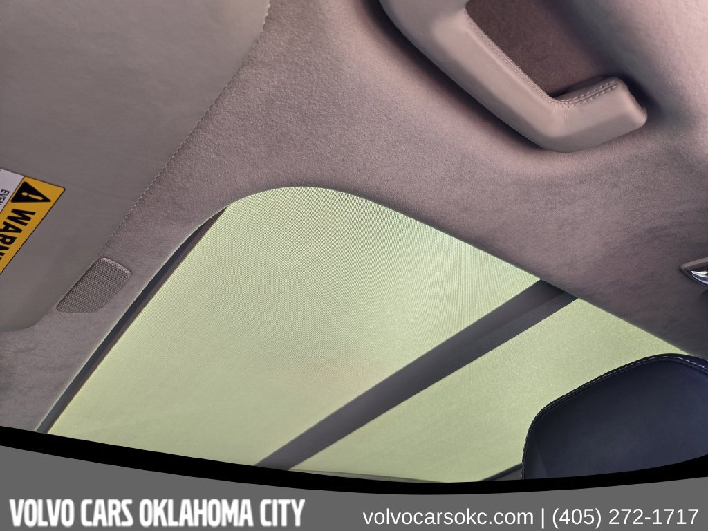 Certified 2024 Volvo XC90 T8 Ultimate w/ Lounge Package AWD/4WD image 19
